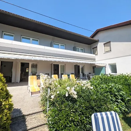 7 - Modernes Balkon-studio - Seenaehe & 2x Baederkarte Apartamento *