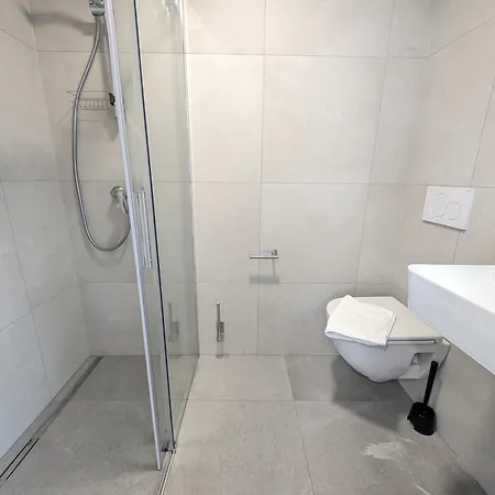 7 - Modernes Balkon-studio - Seenaehe & 2x Baederkarte Apartment Klopein am Klopeiner See